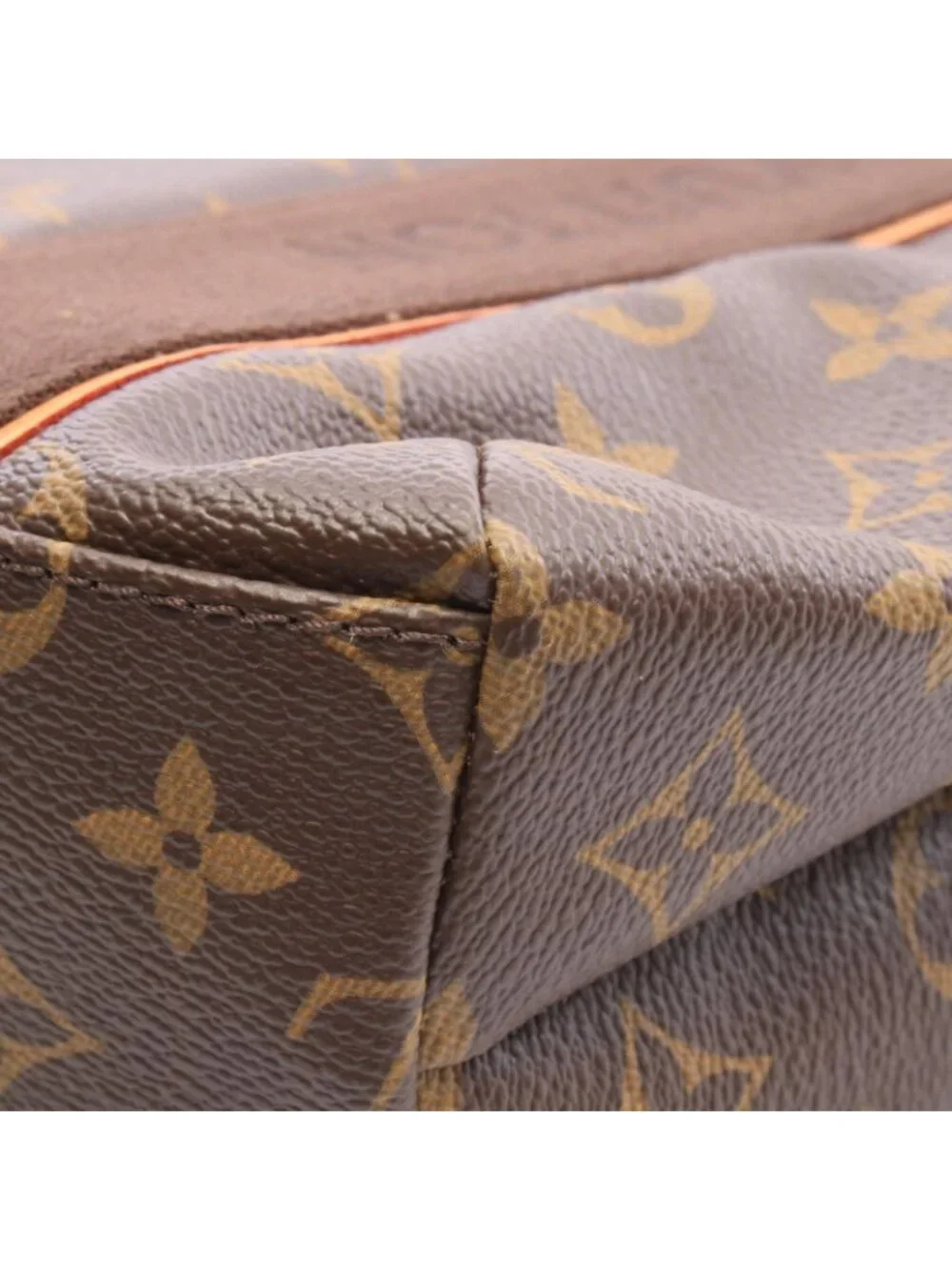 Louis Vuitton Tote Cabas Beaubourg Leather